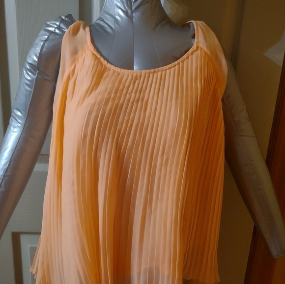 Jessica Simpson Size Small Sleeveless Blouse Shirt Top - Picture 1 of 4